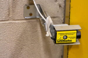 Garage Door Sensor | Yellow Light